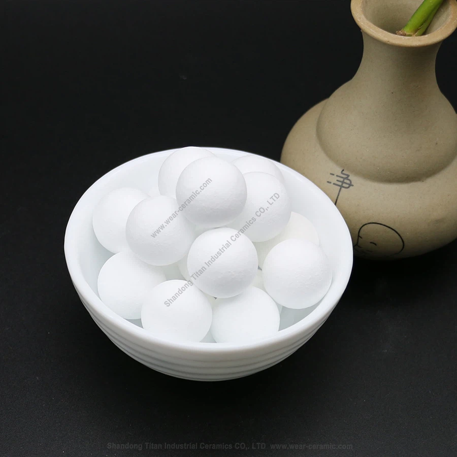 Bile de stocare a căldurii particulelor ceramice